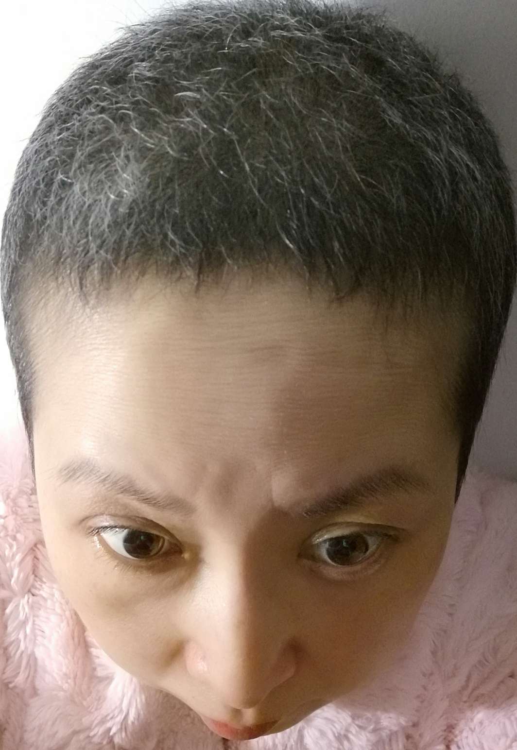 好多白头发