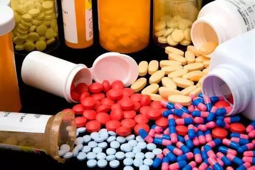 伊匹木单抗(YERVOY/PEMBROLIZUMAB)的服用方法及剂量调整
