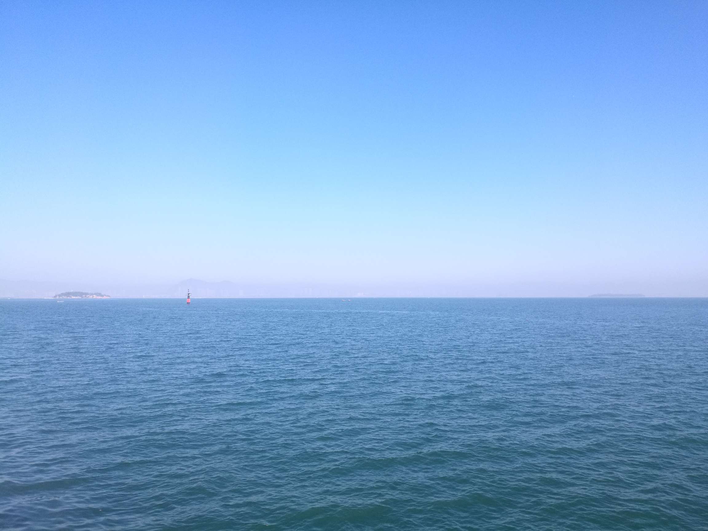 大海的蓝,天空的蓝