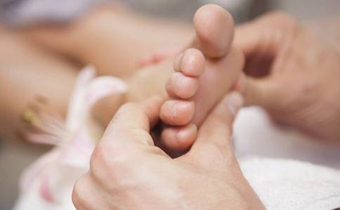 中医足疗的方法 中医足疗的好处 足底按摩的好处