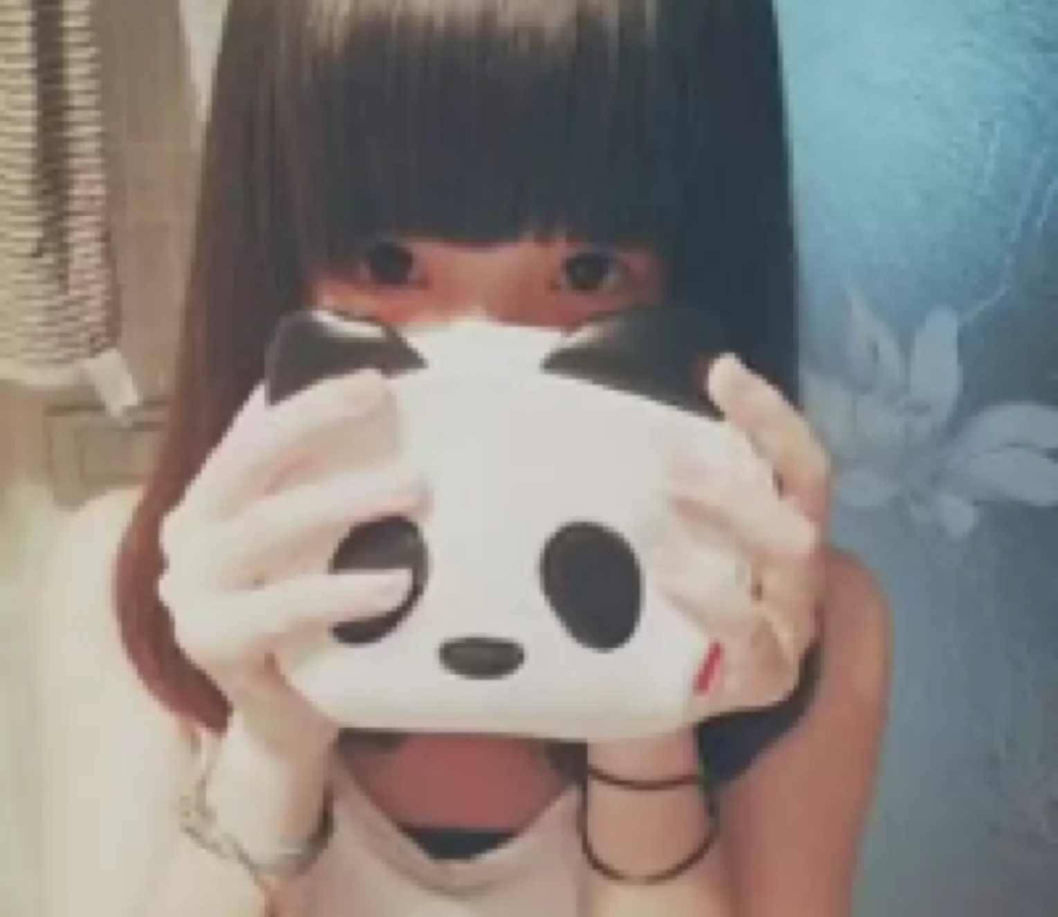 ♚          美丽 i