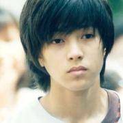 一个正经的美少男