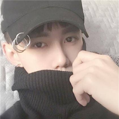 开心快乐的姑娘